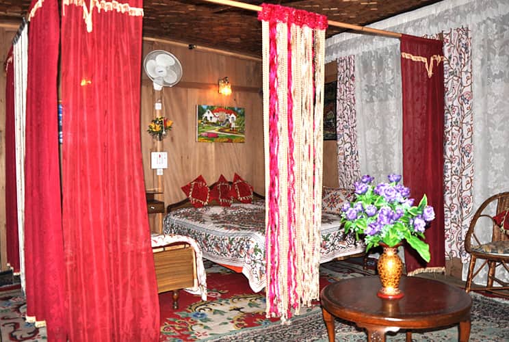 Morning Glory Houseboat, Srinagar 3
